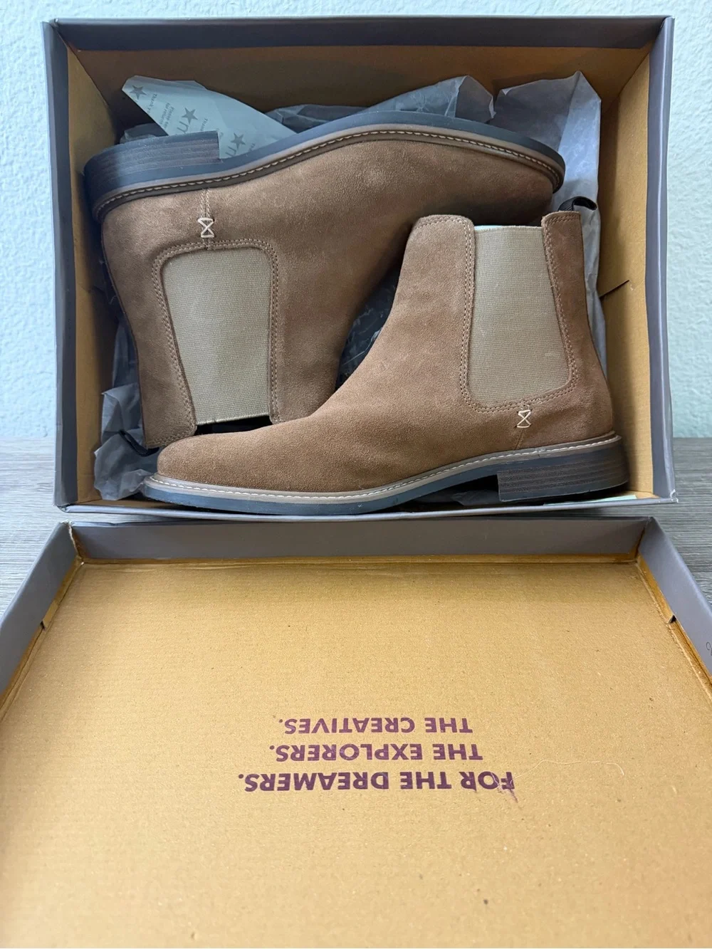 Crown Vintage Men's Suede Chukka Boots in Brown